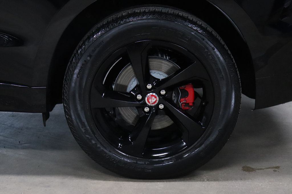 2021 Jaguar F-PACE Image 28