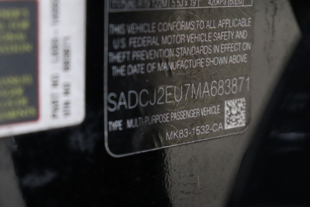 2021 Jaguar F-PACE Image 31