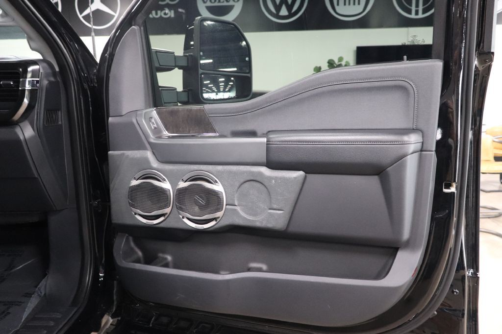2023 Ford F-250 Image 21