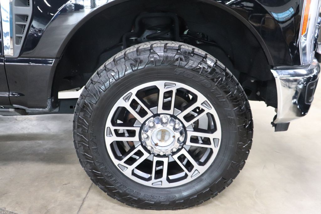 2023 Ford F-250 Image 37