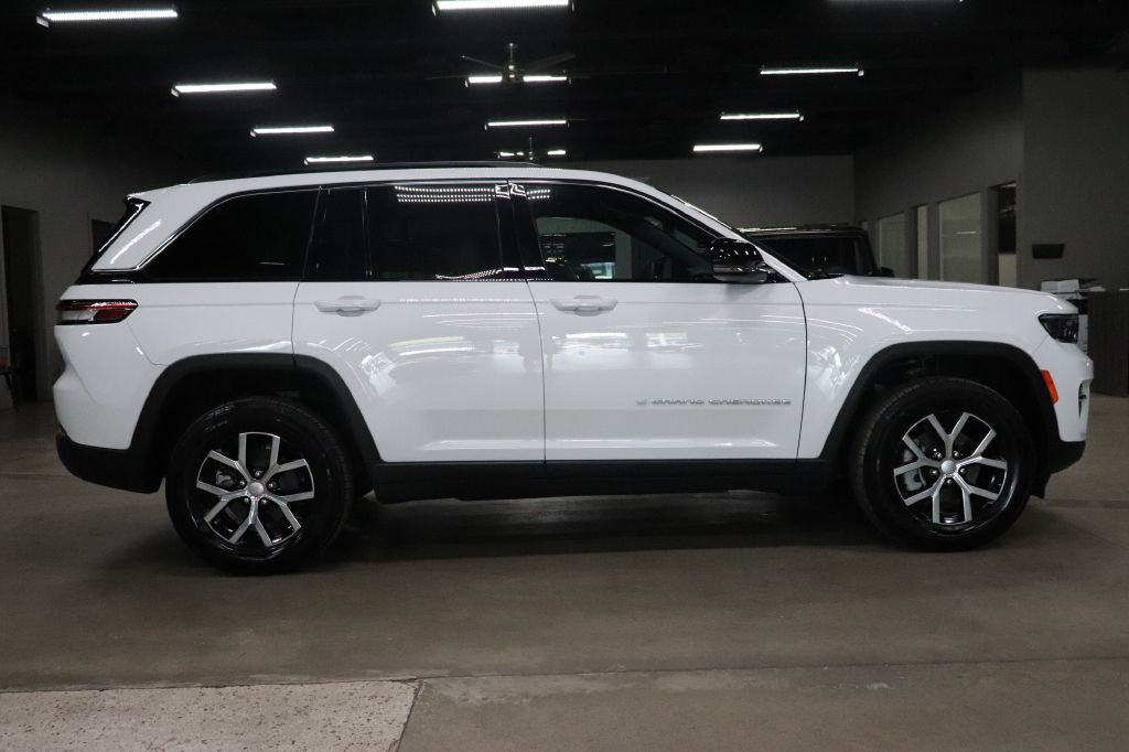 2025 Jeep Grand Cherokee Image 6
