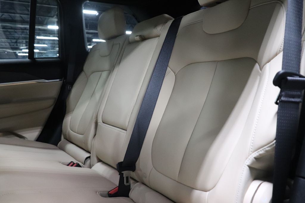 2025 Jeep Grand Cherokee Image 19