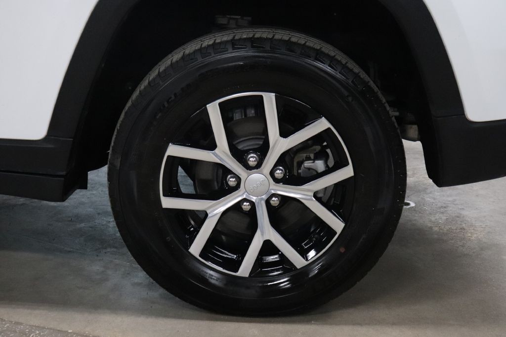 2025 Jeep Grand Cherokee Image 30