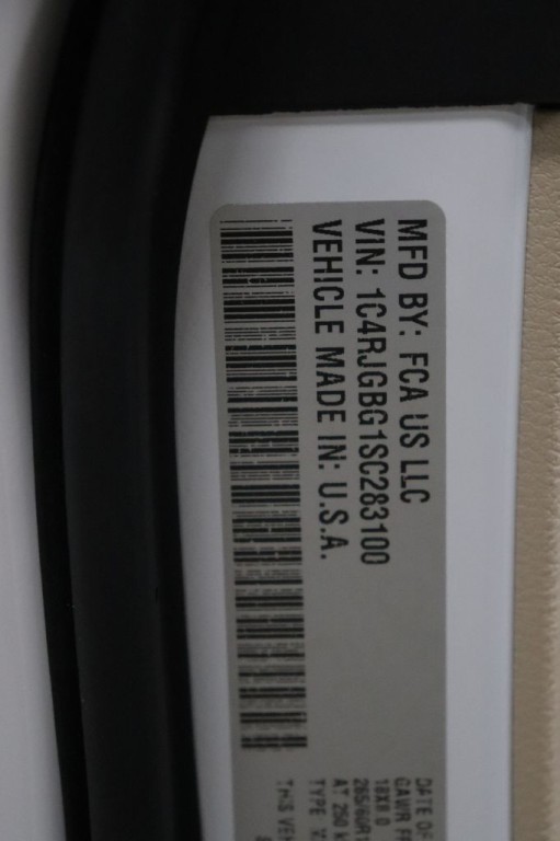 2025 Jeep Grand Cherokee Image 33