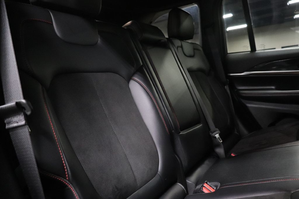 2022 Jeep Grand Cherokee Image 23