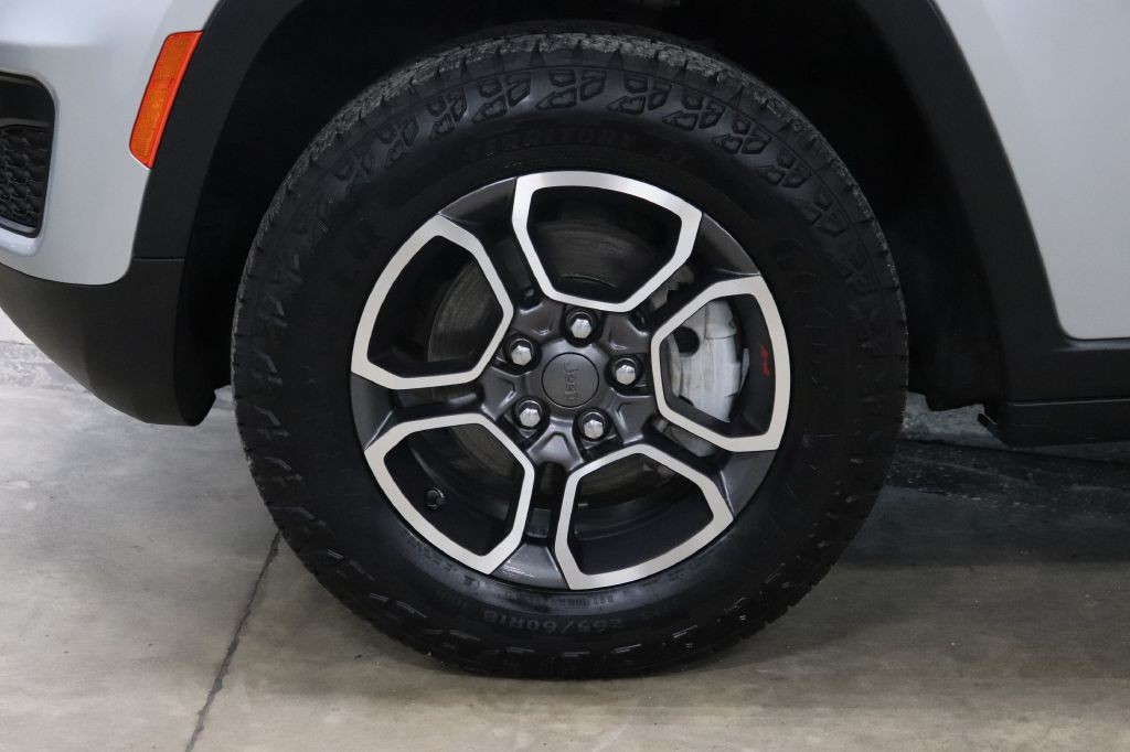 2022 Jeep Grand Cherokee Image 28