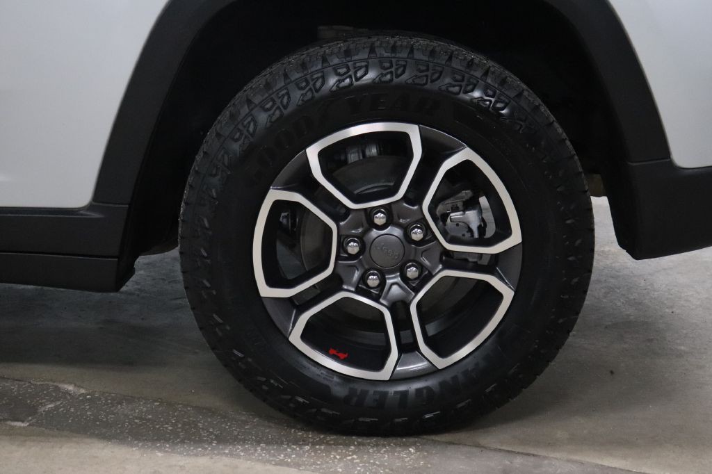 2022 Jeep Grand Cherokee Image 29