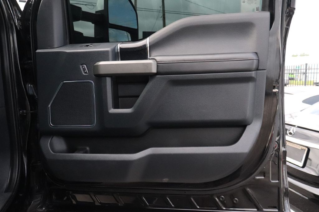 2022 Ford F-250 Image 26