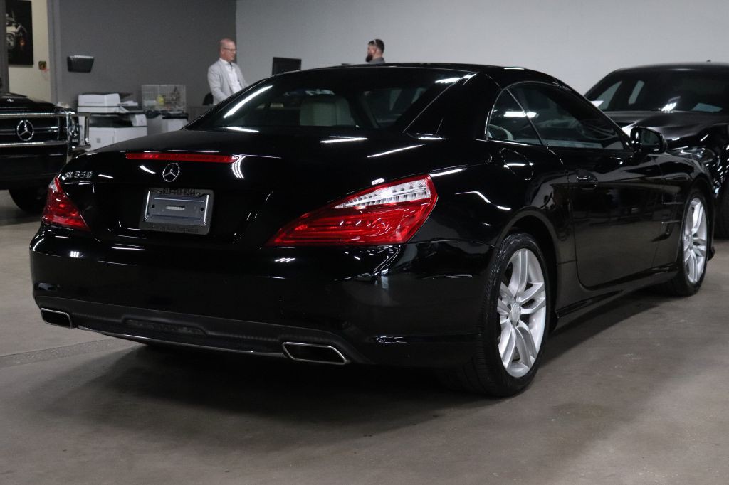 2013 Mercedes-Benz SL-Class Image 9