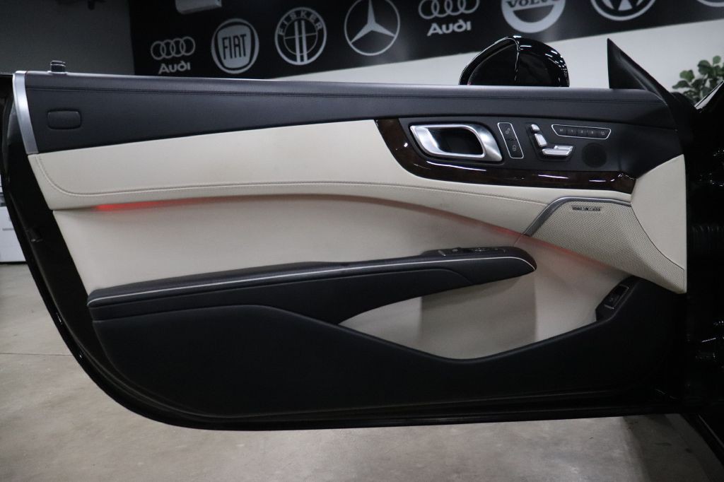 2013 Mercedes-Benz SL-Class Image 17