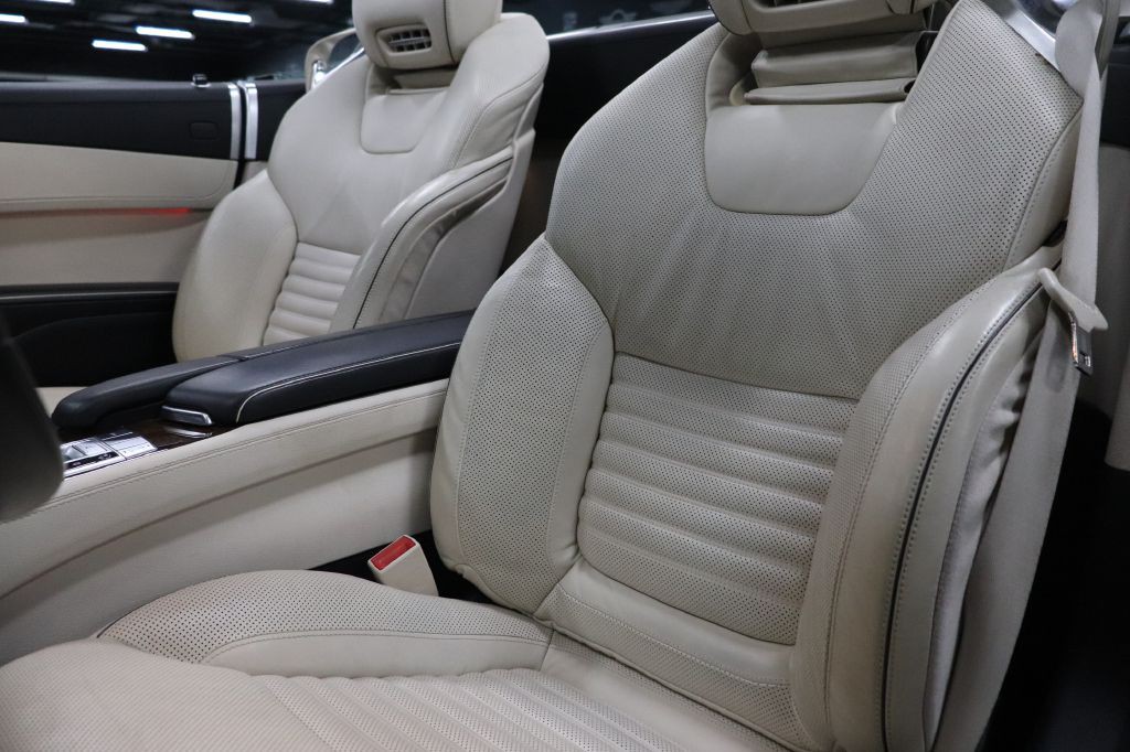2013 Mercedes-Benz SL-Class Image 19