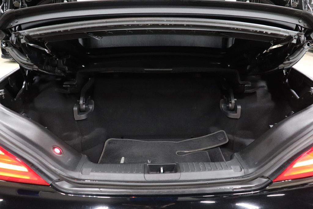 2013 Mercedes-Benz SL-Class Image 27