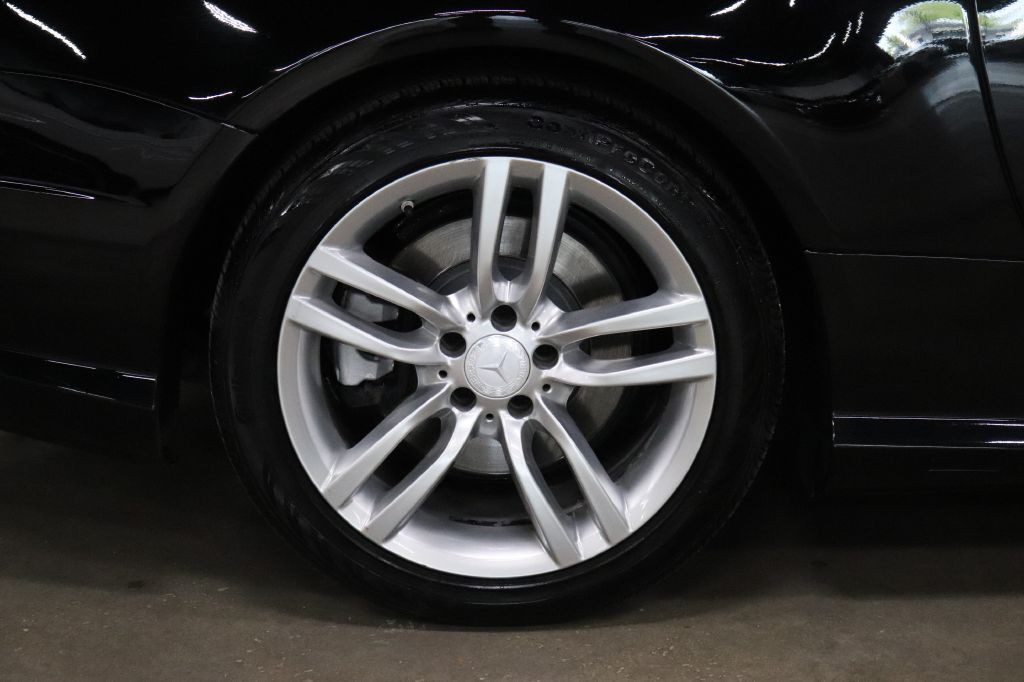 2013 Mercedes-Benz SL-Class Image 34