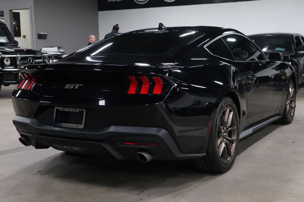 2024 Ford Mustang Image 5