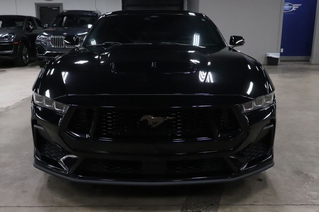 2024 Ford Mustang Image 8