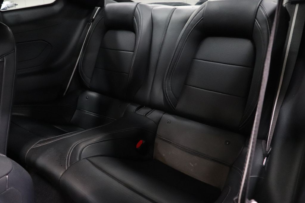 2024 Ford Mustang Image 19