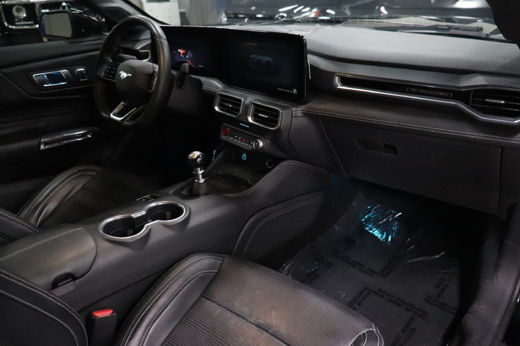 2024 Ford Mustang Image 22