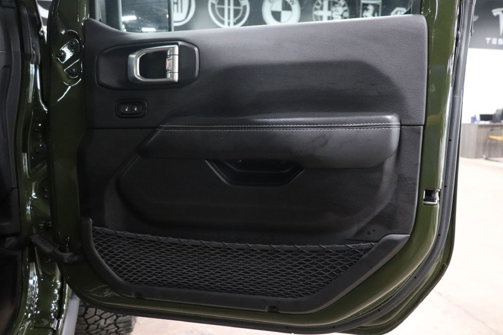 2023 Jeep Gladiator Image 25