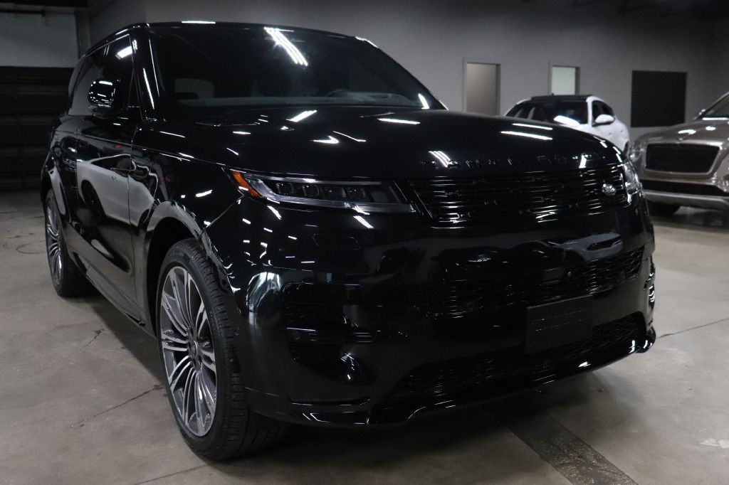 2025 Land Rover Range Rover Sport Image 7