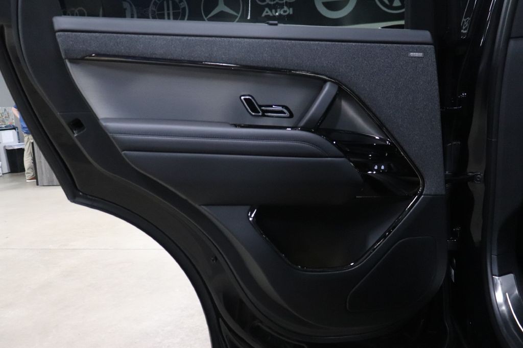 2025 Land Rover Range Rover Sport Image 19