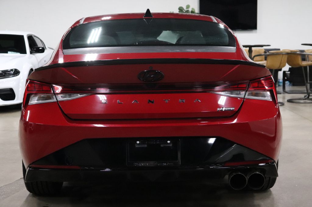2023 Hyundai Elantra Image 4