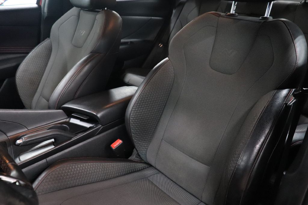 2023 Hyundai Elantra Image 11
