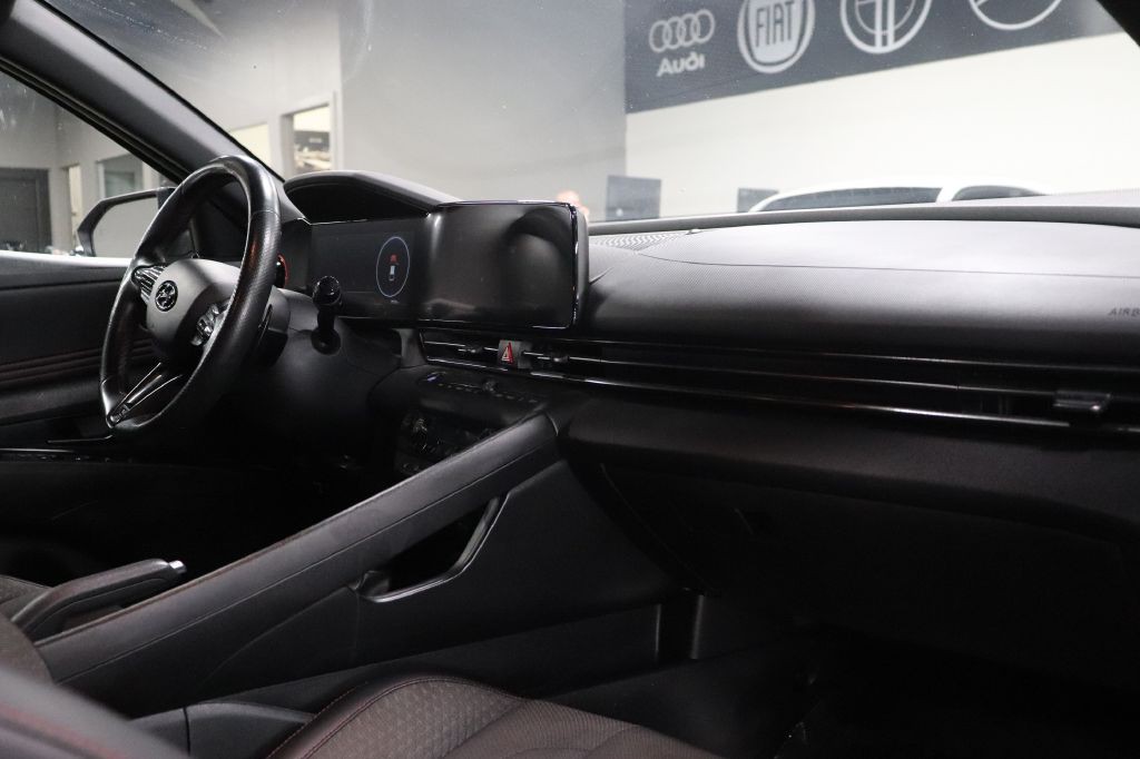 2023 Hyundai Elantra Image 23