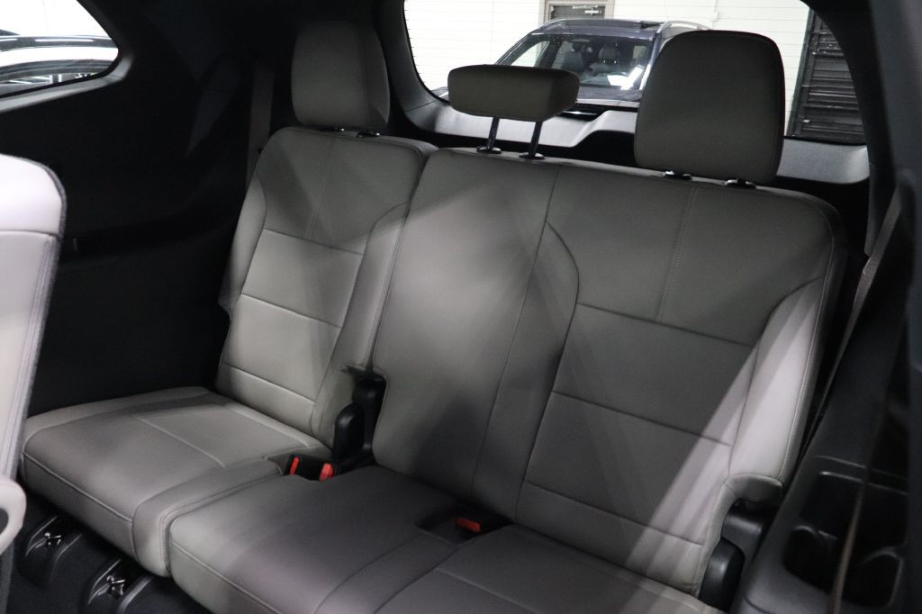 2026 GMC Acadia Image 18
