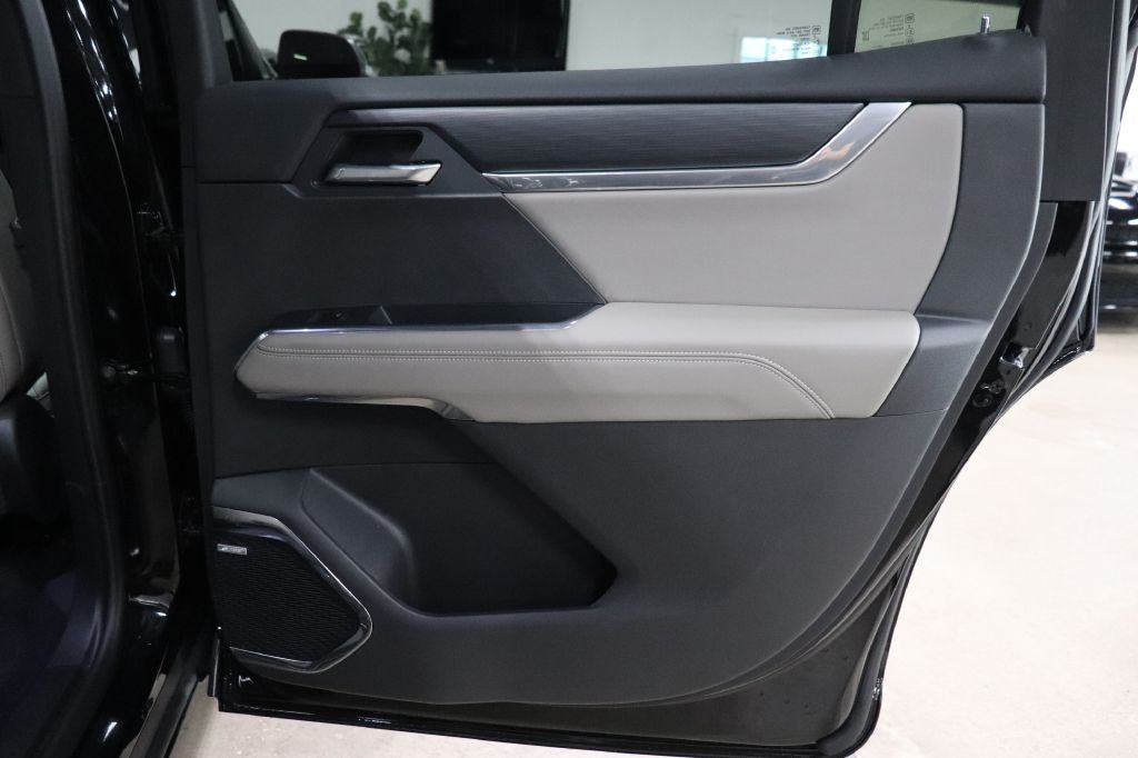2026 GMC Acadia Image 20