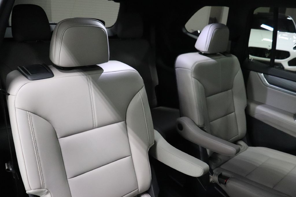 2026 GMC Acadia Image 22