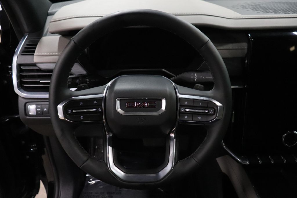 2026 GMC Acadia Image 29