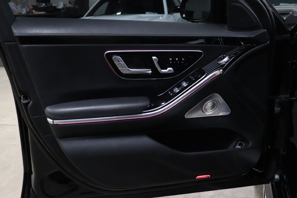 2023 Mercedes-Benz S-Class Image 9