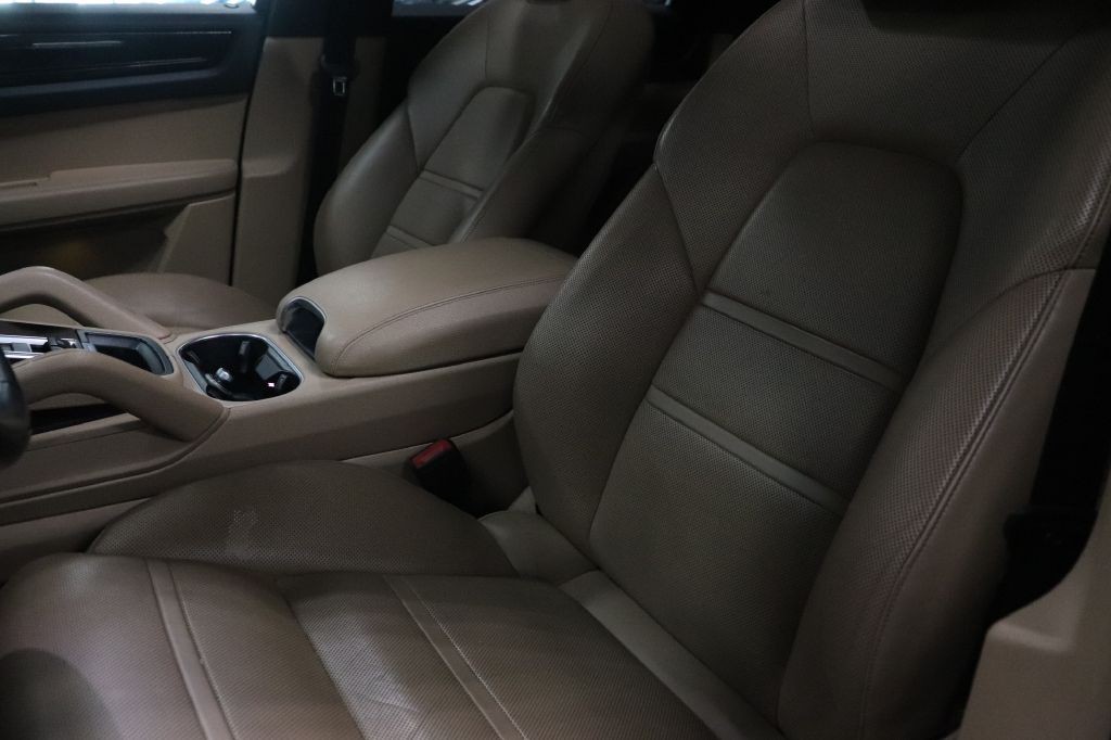 2019 Porsche Cayenne Image 11