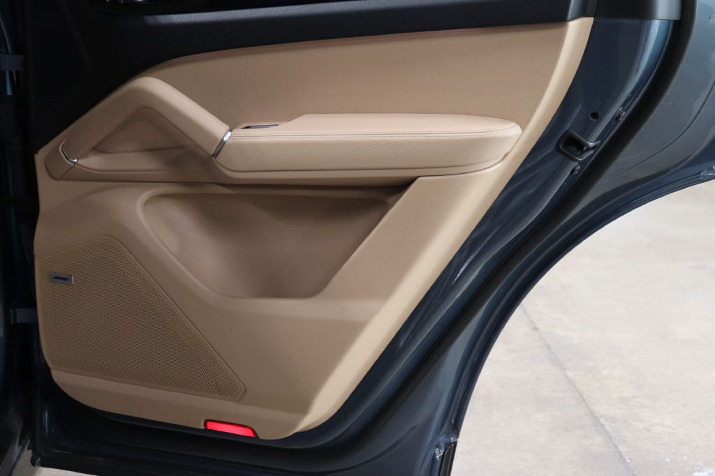 2019 Porsche Cayenne Image 20