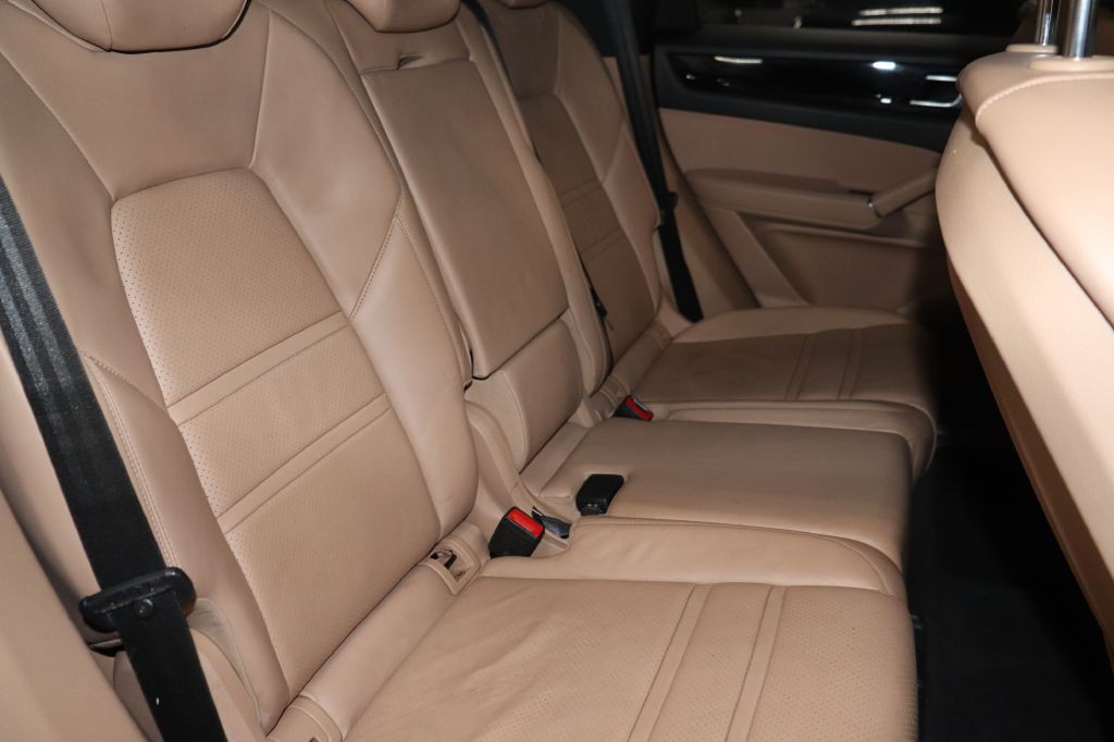2019 Porsche Cayenne Image 21