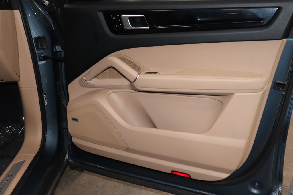 2019 Porsche Cayenne Image 22