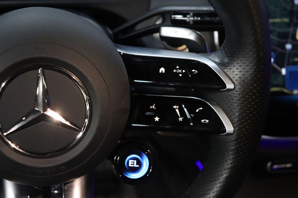 2025 Mercedes-Benz E-Class Image 30