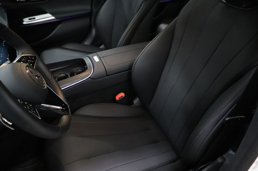 2026 Mercedes-Benz E-Class Image 12