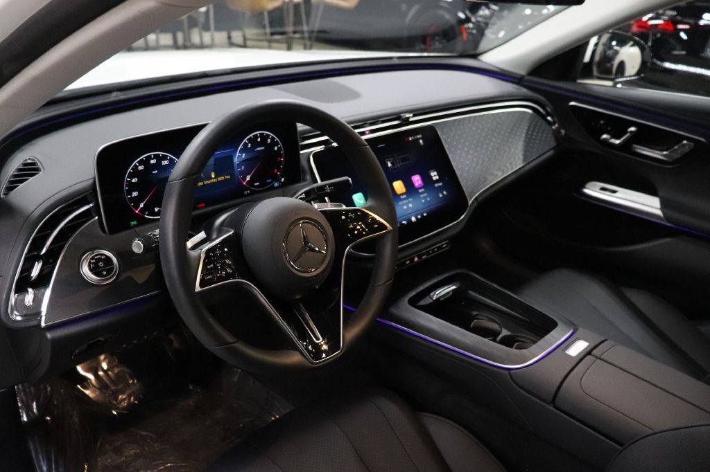 2026 Mercedes-Benz E-Class Image 13