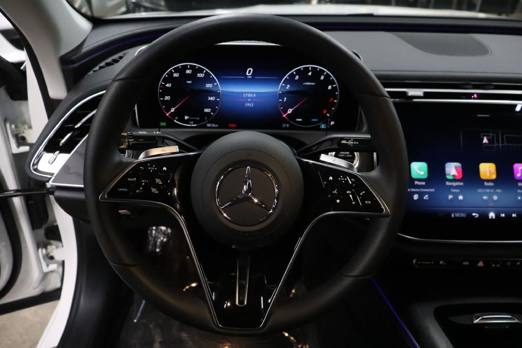 2026 Mercedes-Benz E-Class Image 27