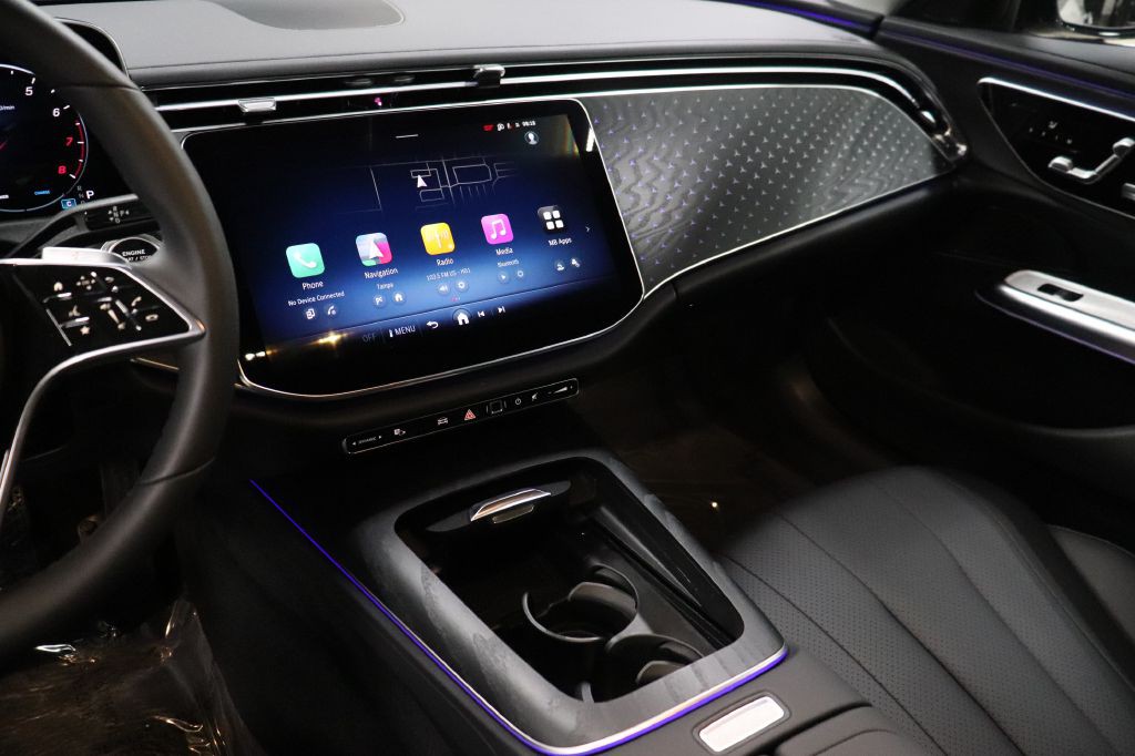 2026 Mercedes-Benz E-Class Image 30