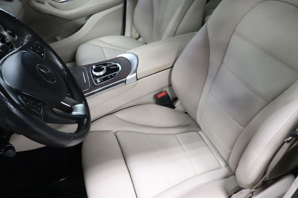 2019 Mercedes-Benz GLC-Class Image 12