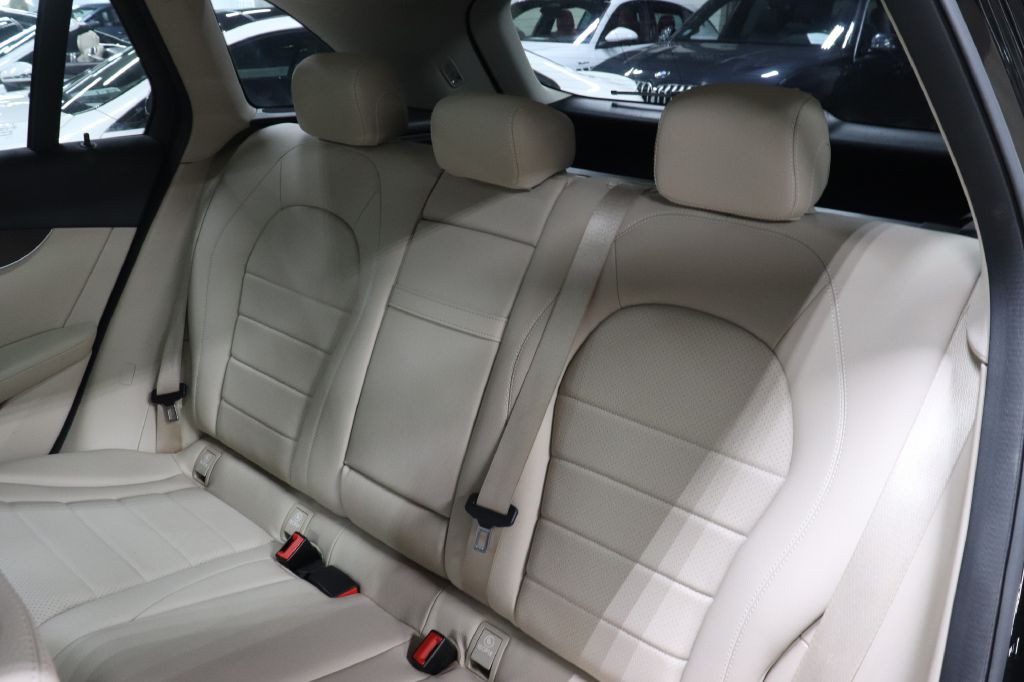 2019 Mercedes-Benz GLC-Class Image 16
