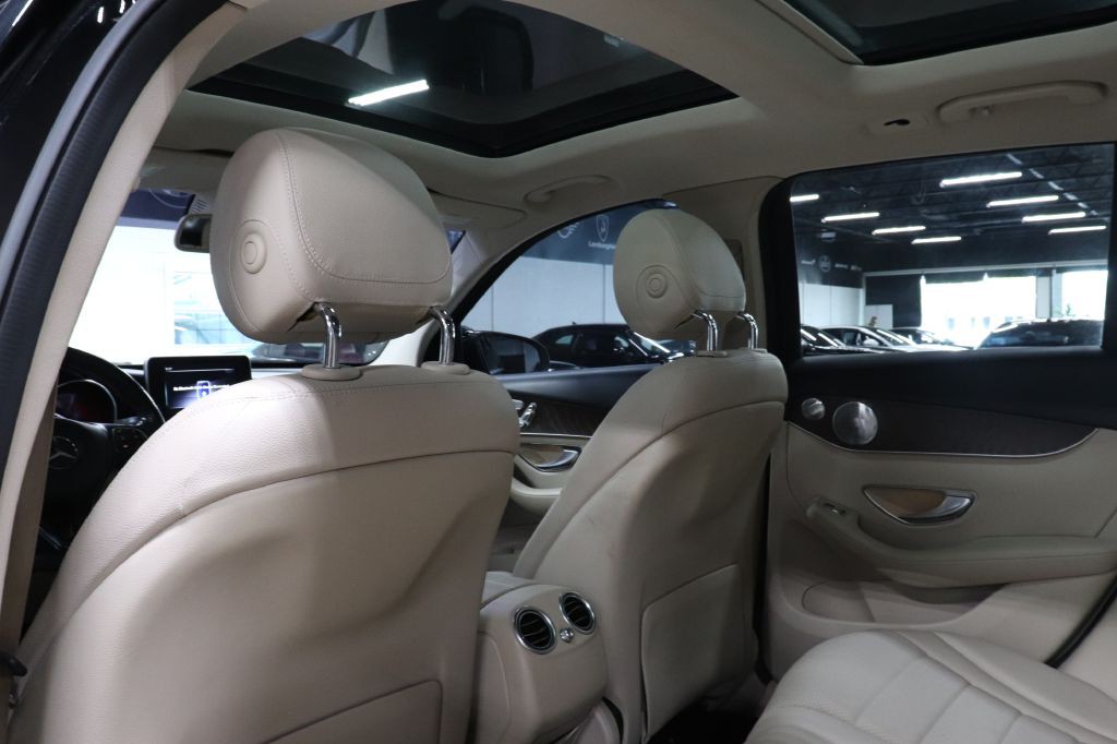 2019 Mercedes-Benz GLC-Class Image 17
