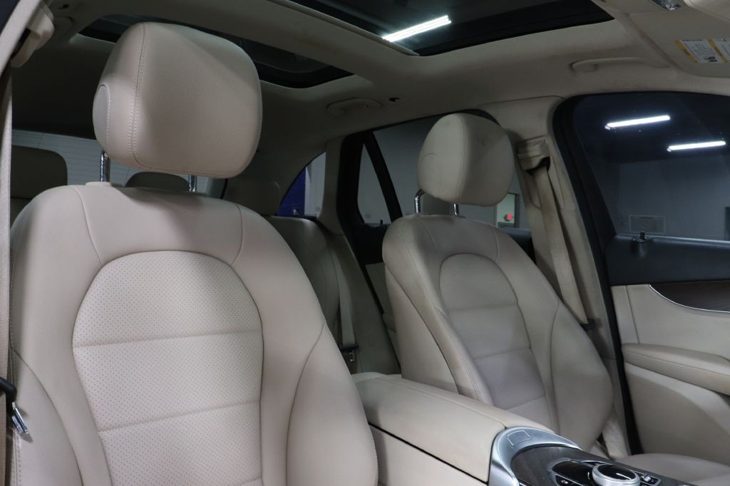 2019 Mercedes-Benz GLC-Class Image 25