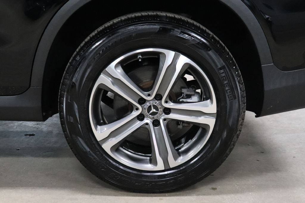2019 Mercedes-Benz GLC-Class Image 39