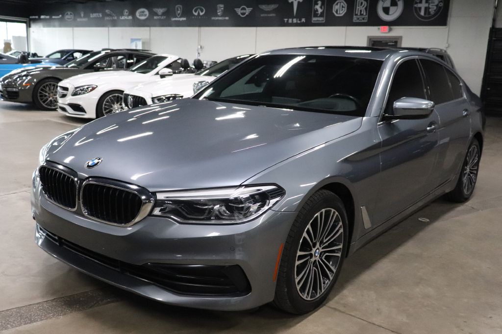 2019 BMW 5 Series Image 1