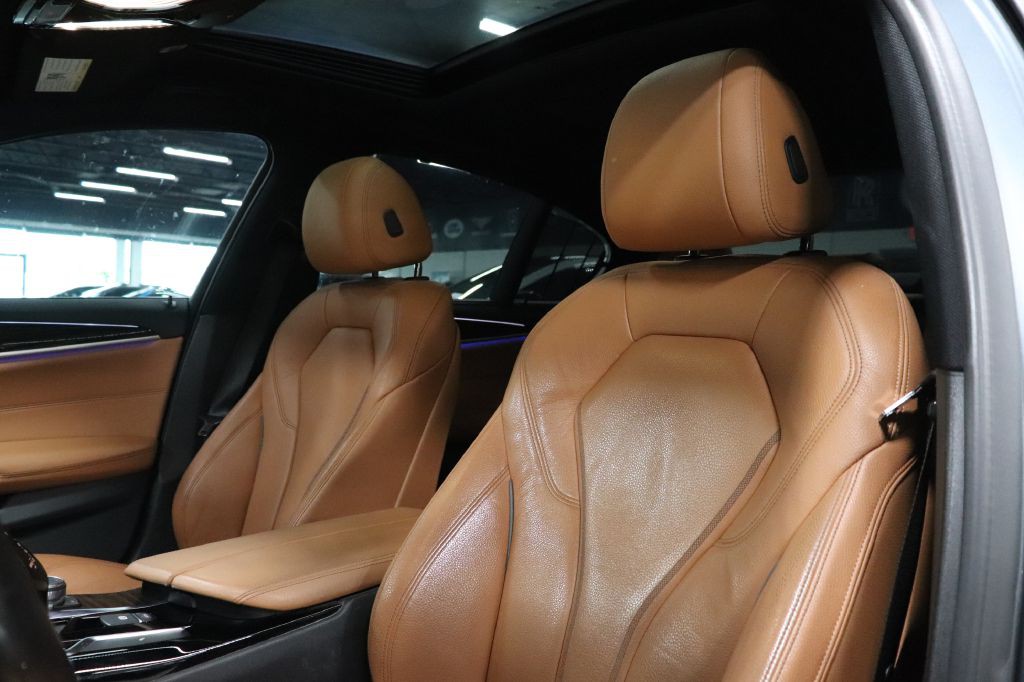 2019 BMW 5 Series Image 11