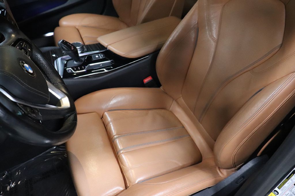 2019 BMW 5 Series Image 12