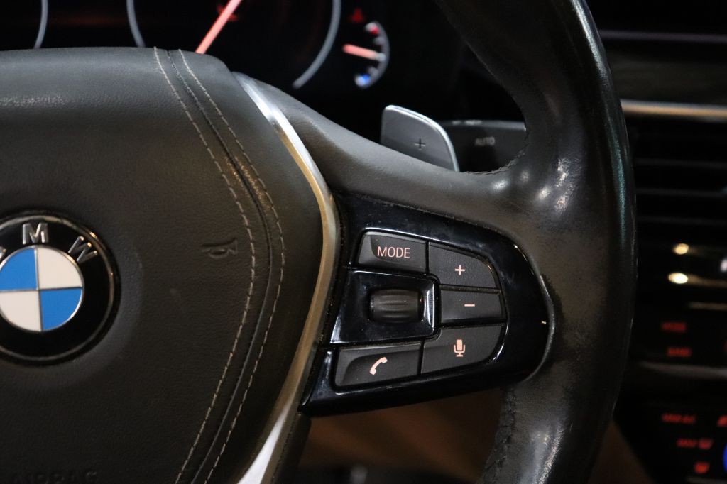 2019 BMW 5 Series Image 30